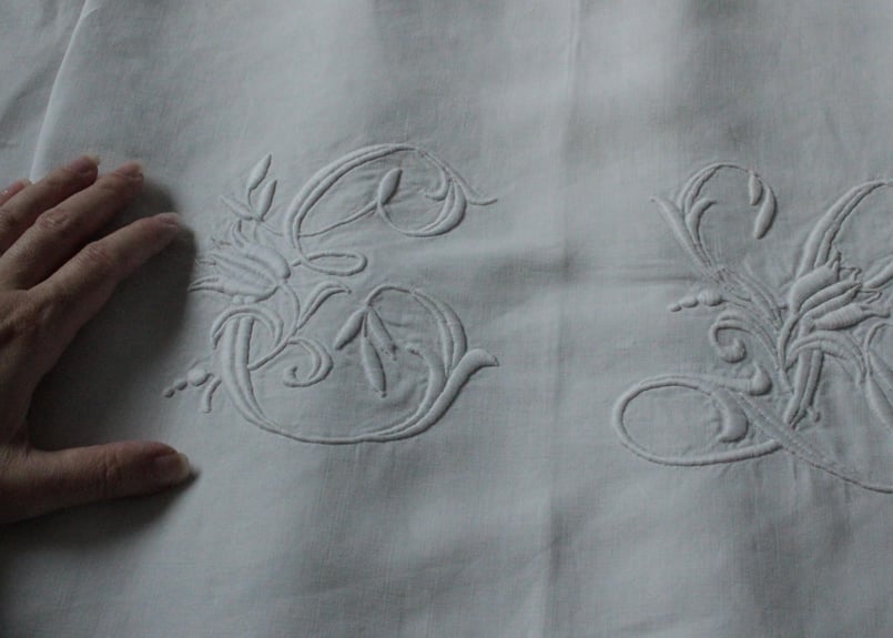 フランスアンティーク・ モノグラムシーツ/“RC”ドロンワーク/白糸刺繍