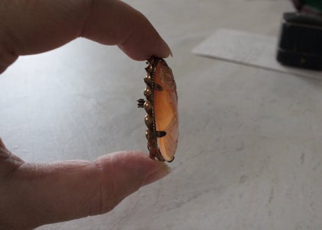 【E】Antique Shell Cameo Brooch