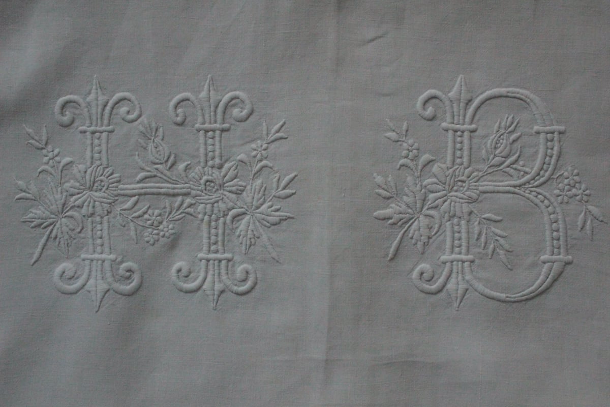 フランスアンティークイニシャルシーツ/モノグラムカバー/MONOGRAM“HB” France Antique Linge Ancien Feuilles MONOGRAM“H
