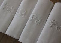 【送料無料対象商品】France Antique “PJ”  MONOGRAM Whitework手刺繍モノグラムクロス（数量5）