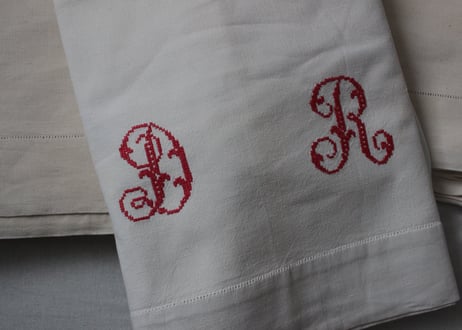 France Antique MONOGRAM“DR”赤/モノグラム大判シーツ