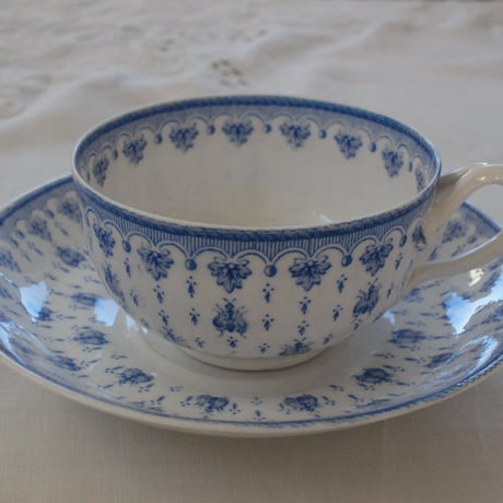 クレイユエモントロー | STORES