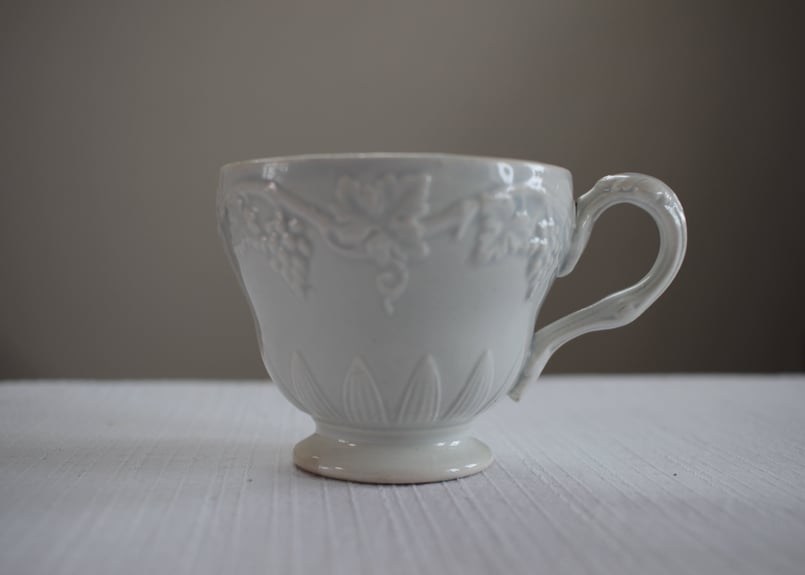 クレイユ エ モントロー葡萄のカップレア/フランスアンティークカップ クレイユ・モントロー カップ ou-121165 | アンティーク家具&雑貨