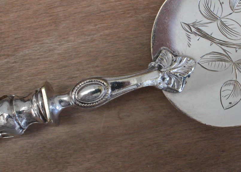 シルバーコーティングのケーキサーバー | Antique & Brocante R
