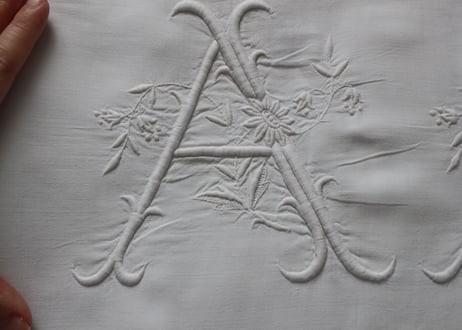 France Antique MONOGRAM“AA”ピュアリネンレースの大判シーツ