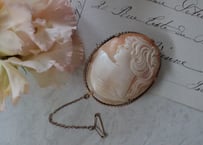 【I】Antique Shell Cameo Brooch