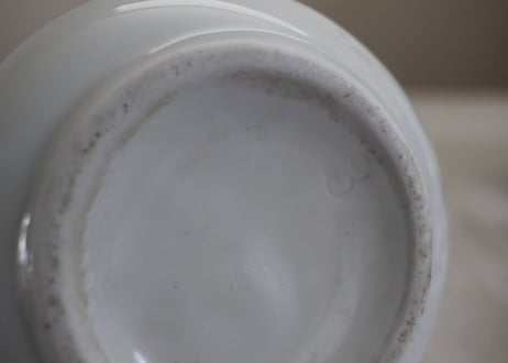 フランス白磁のピシェ
