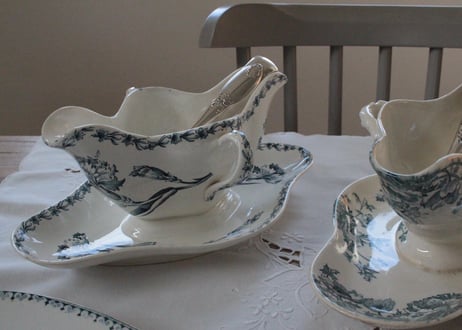 美品　Luneville リュネヴィルRéverbère 足台付きボンボニエール 美品 Luneville リュネヴィルRéverbère 足台付きボンボニエール