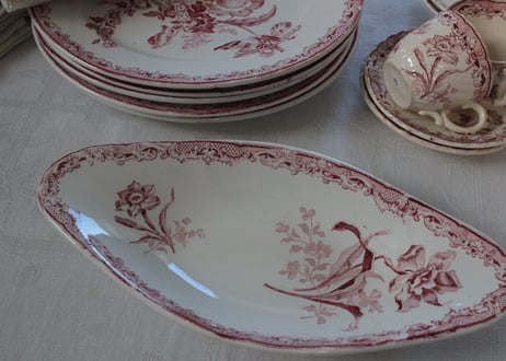 サルグミンヌ Sarreguemines 犬のフィギュリン アンティーク CATEGORY