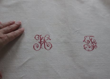 France Antique 赤ラインの大判シート/MONOGRAM "HF"