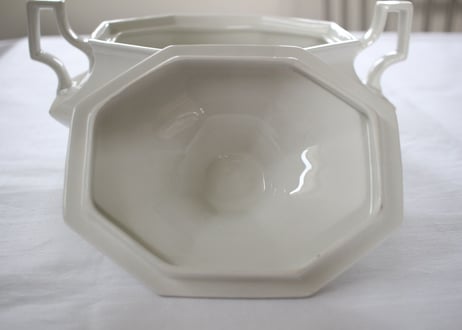 Johnson Brothers【ジョンソンブラザーズ】“Heritage White”  Vegetable Bowl
