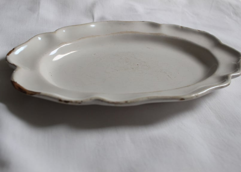ムスティエ オーバル皿 34.5 x 24cm ムスティエ オーバル皿 34.5 x 24cm