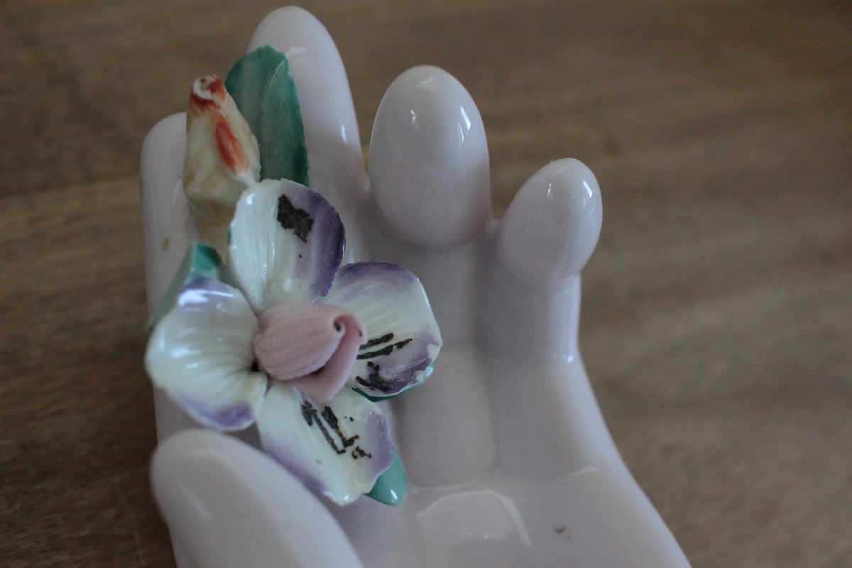 B】オリエンタルな花・レフトンのハンドモチーフ/Lefton Porcelain