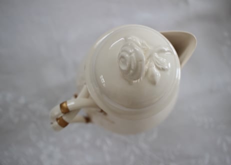 Leedsware Classical Creamware with Kintsugi second anniversary special set