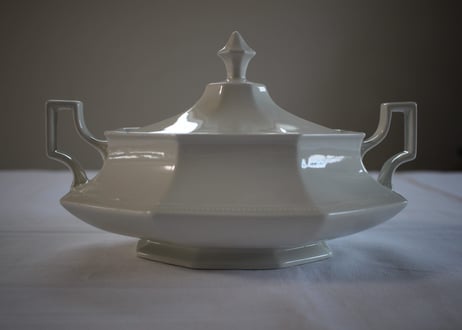 Johnson Brothers【ジョンソンブラザーズ】“Heritage White”  Vegetable Bowl