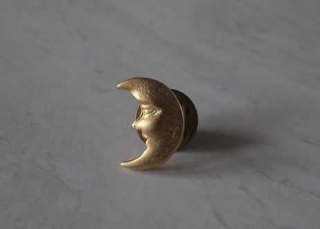 vintage ヴィンテージの小さなピンブローチ（Artemis & Apollo）