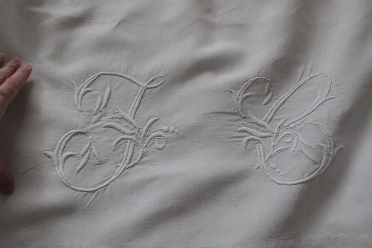 フランスアンティークイニシャルシーツ/モノグラムカバー/MONOGRAM“JC” France Antique Linge Ancien Feuilles MONOGRAM“J