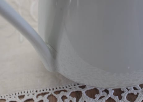 フランス白磁のピシェ