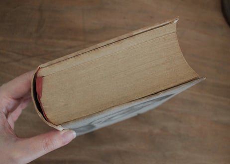 フランス古書 『The Book of Fine Linen』
