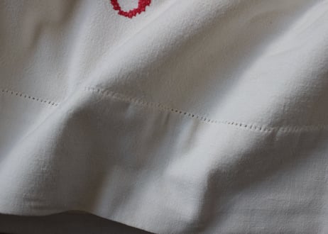 France Antique MONOGRAM“DR”赤/モノグラム大判シーツ