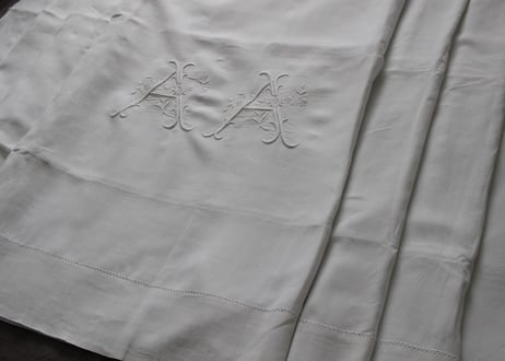 France Antique MONOGRAM“AA”ピュアリネンレースの大判シーツ