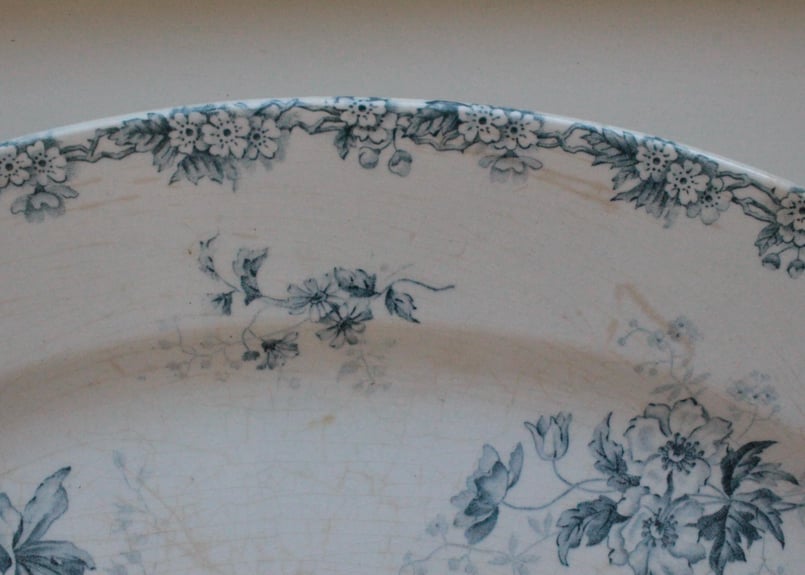 Choisy le Roi（ショワジールロワ）　薔薇のプレート Choisy le Roi（ショワジールロワ） 薔薇のプレート