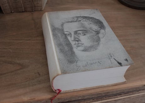 フランス古書 『The Book of Fine Linen』