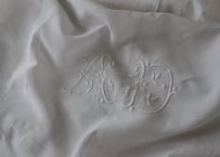 France Antique MONOGRAM“AD”花文字/モノグラム大判シーツ