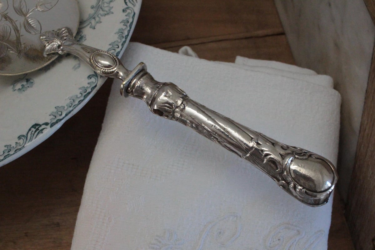 シルバーコーティングのケーキサーバー | Antique & Brocante R.loger