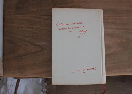 フランス古書 『The Book of Fine Linen』