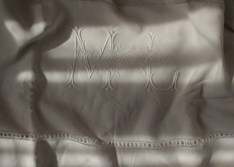 France Antique Linge Ancien Feuilles MONOGRAM“M