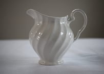 Johnson Brothers【ジョンソンブラザーズ】“Snow White Regency”   Cream pitcher