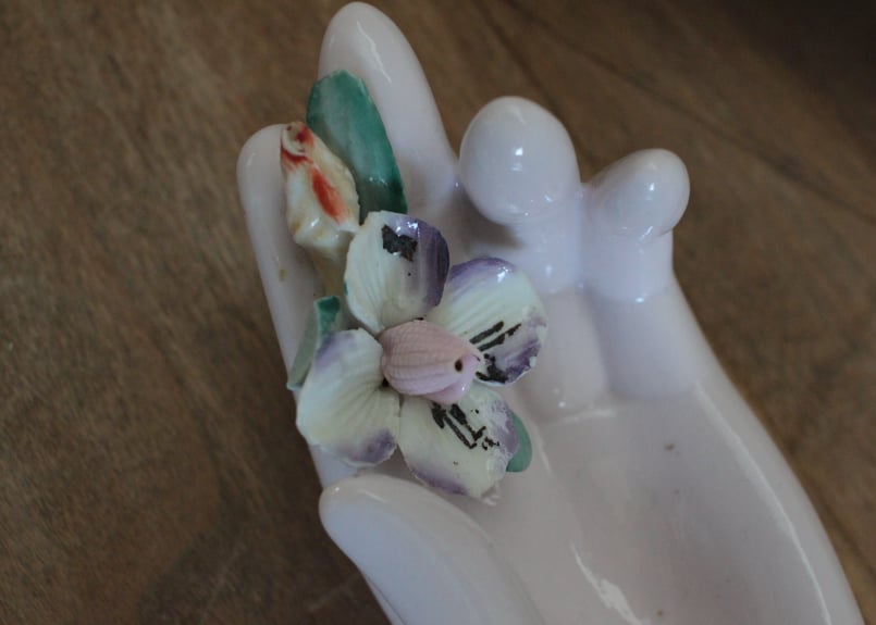 【D】バラ・レフトンのハンドモチーフ/Lefton Porcelain D】バラ・レフトンのハンドモチーフ/Lefton Porcelain