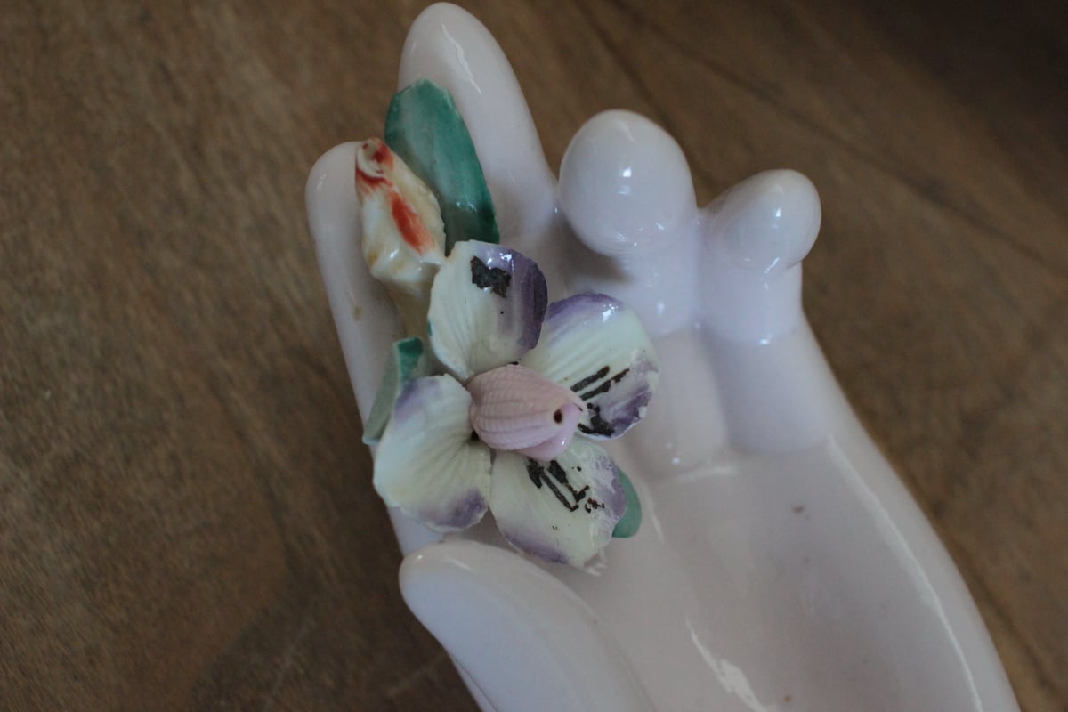 B】オリエンタルな花・レフトンのハンドモチーフ/Lefton Porcelain