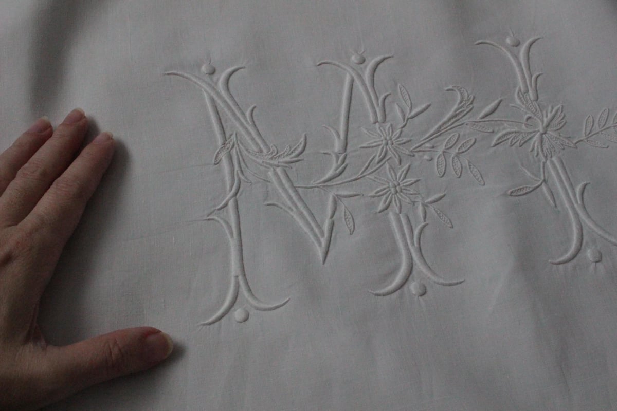 フランスアンティークイニシャルシーツ/モノグラムカバー/MONOGRAM“BR” France Antique Linge Ancien Feuilles MONOGRAM“M