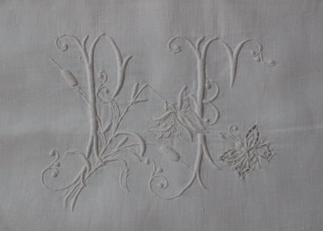 France Antique クッションカバー/MONOGRAM "P・F"蝶