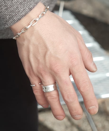 Liquid wide ring