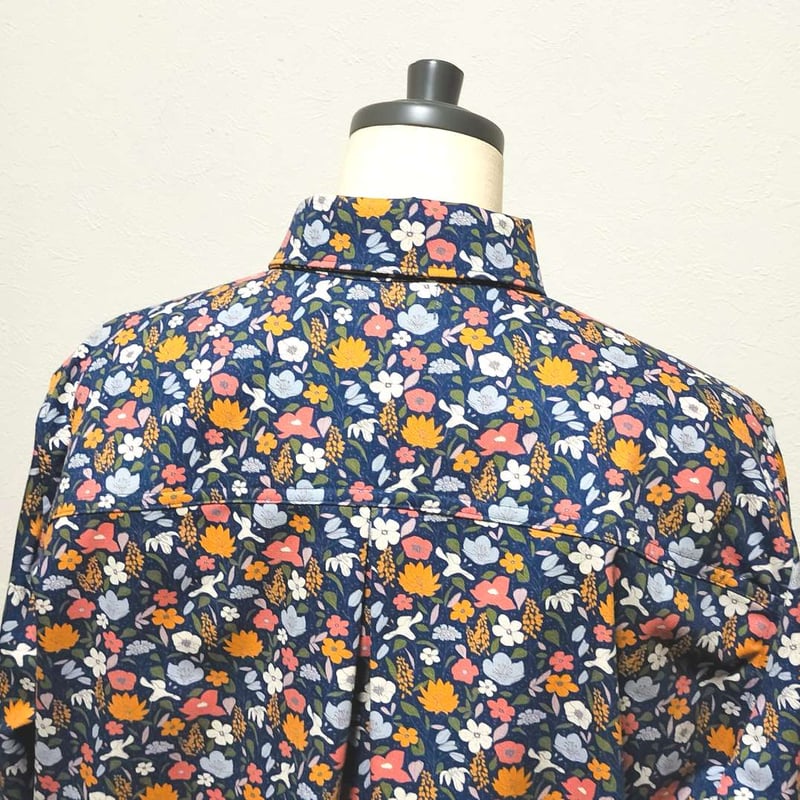 long sleeve shirt ー花柄ネイビーー | pitonner.