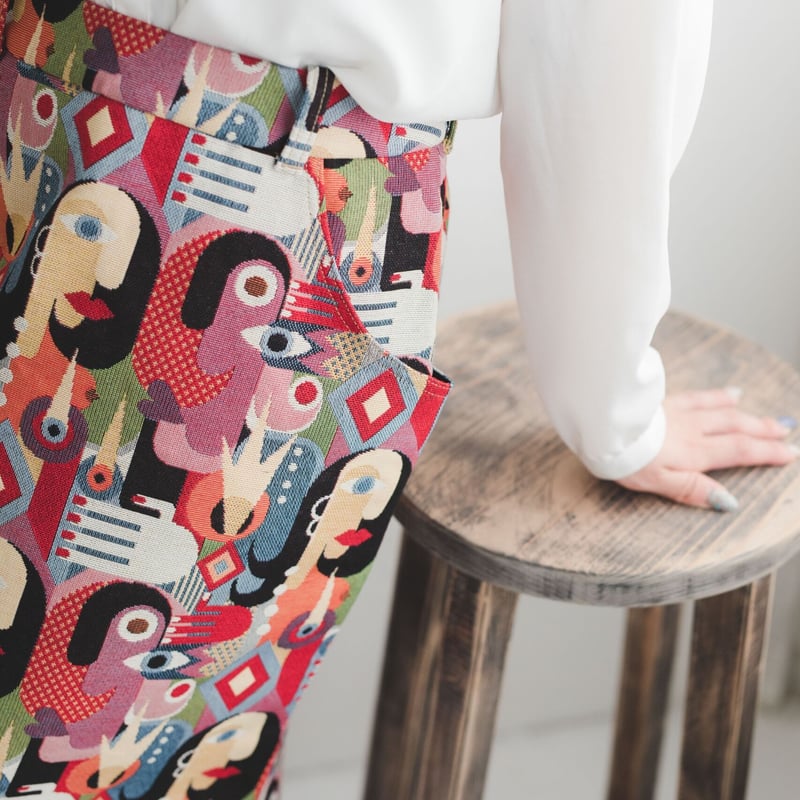 PRADA アートプリント タイトスカート タイトなスカート。—モダンアート柄— | pitonner.