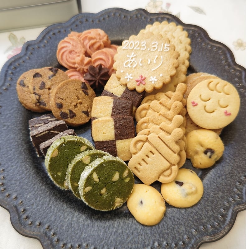 新品未使用 クッキー缶 オーナメント d2e1c6ddb09ace977631c8ffdf654d