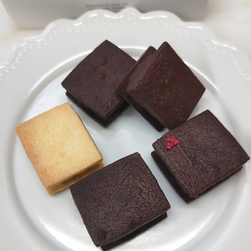 パラパラカラーチョコページ　名入れチャーム、フルオーダー含む5点 パラパラカラーチョコ様専用ページ 名入れキーホルダー アクセサリー