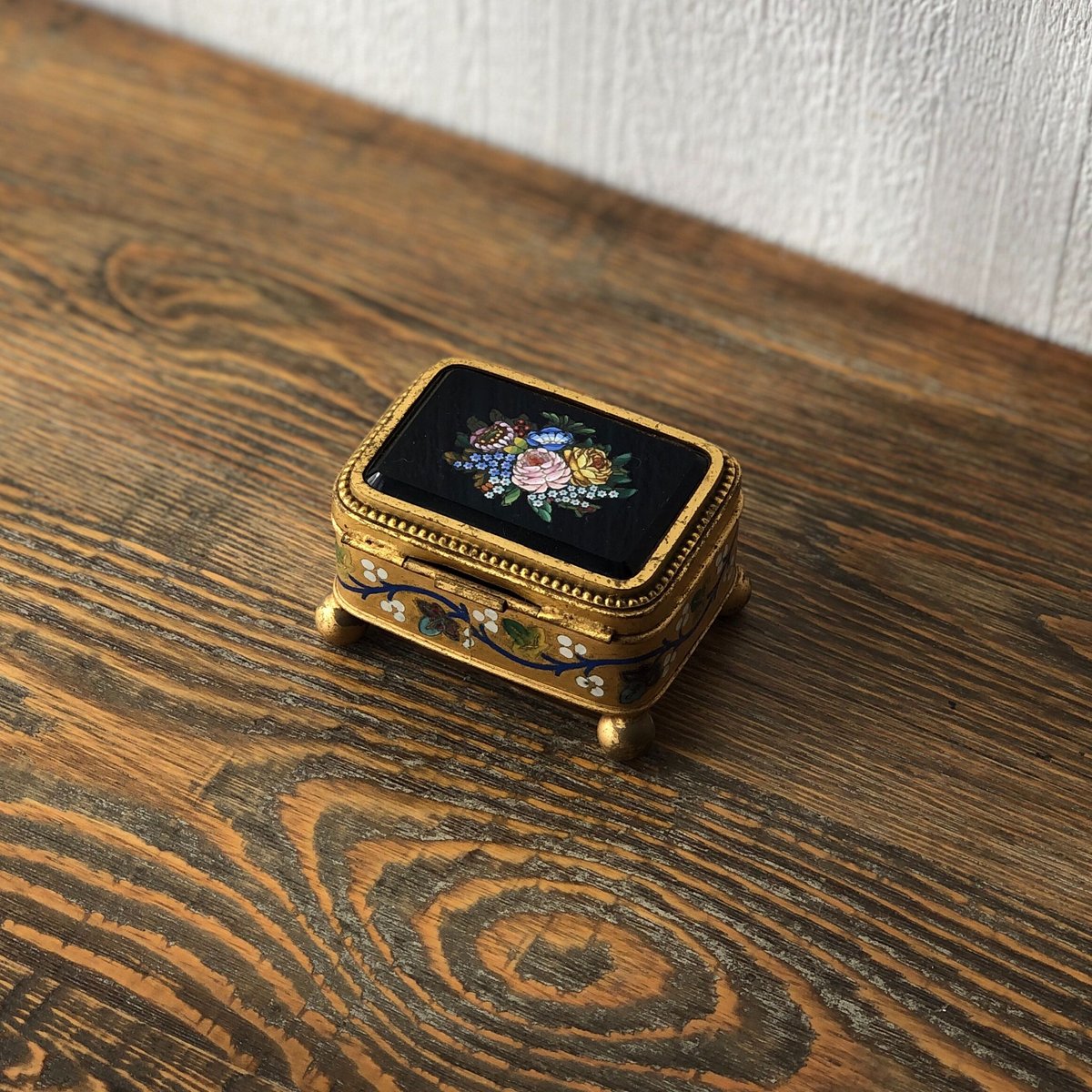 Antique Flower Inlay Jewelry box | as anbrovin