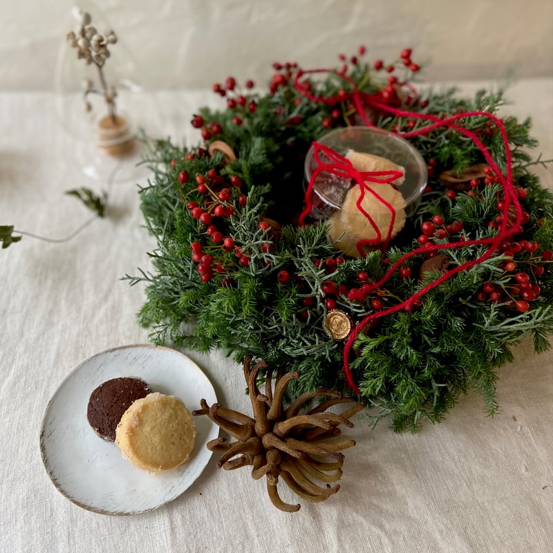 リース【赤い実と美味しい時間】 | マエダ花店