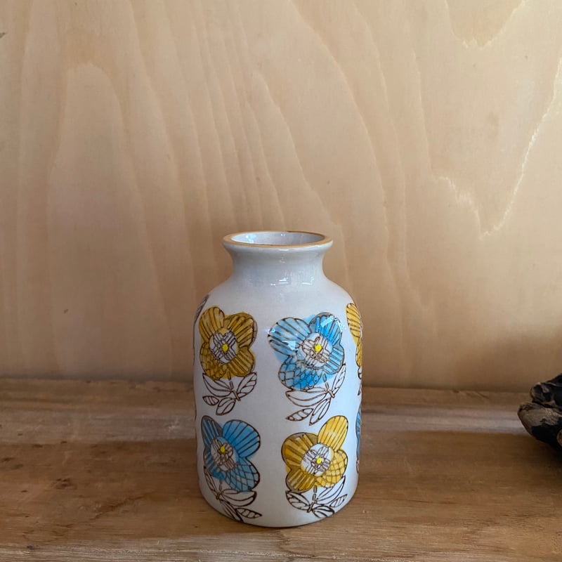 廃盤品  ブランベリーヘッジ　フラワーベース　希少 ポーリッシュフラワーベース | マエダ花店