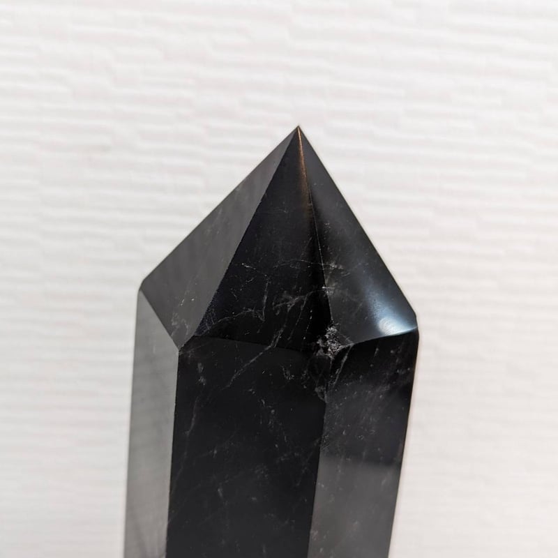 ✨存在際立つ漆黒極大サイズ 黒水晶六角柱✨レインボー モリオン 六角柱 天然石 パワーストーン 天然石 モリオン 純天然 黒水晶 六角柱[T43-7933]