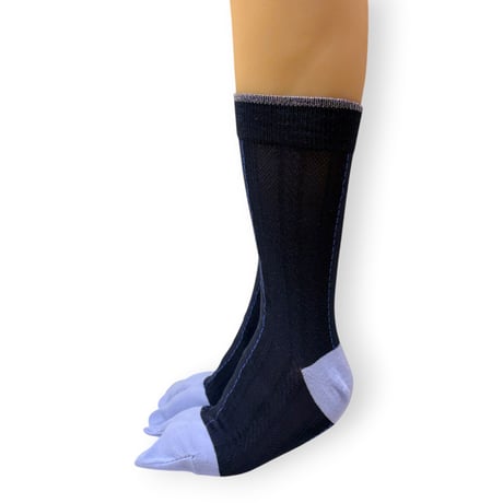 LACE PATTERN TABI SOCKS/TRICOTÉ