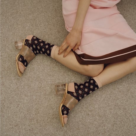SHEER MOSAIC TILE PATTERN SOCKS/TRICOTÉ