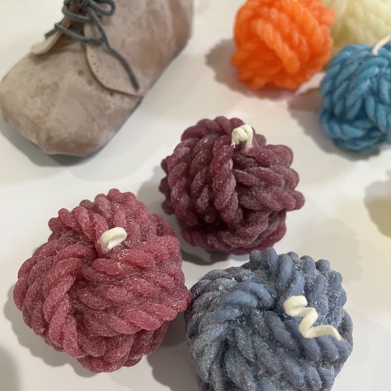 ターコイズ色のアロマキャンドル入れ ターコイズ色のアロマキャンドル