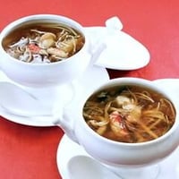 蟹肉入りフカヒレスープ（2人前）／小倉飯店独自製法で作った絶品ふかひれスープ【冷凍】