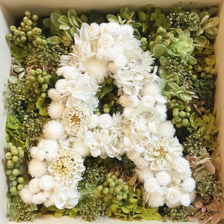 プリザーブドフラワー｜Boite Anniversaire ボワット・アニヴェルセル [ 記念日のボックス ]